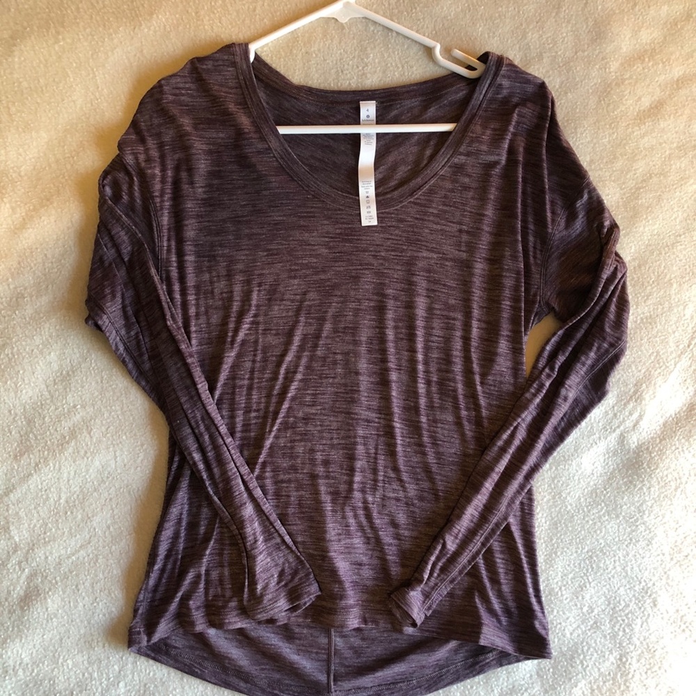 Long sleeve Lululemon top, size 4